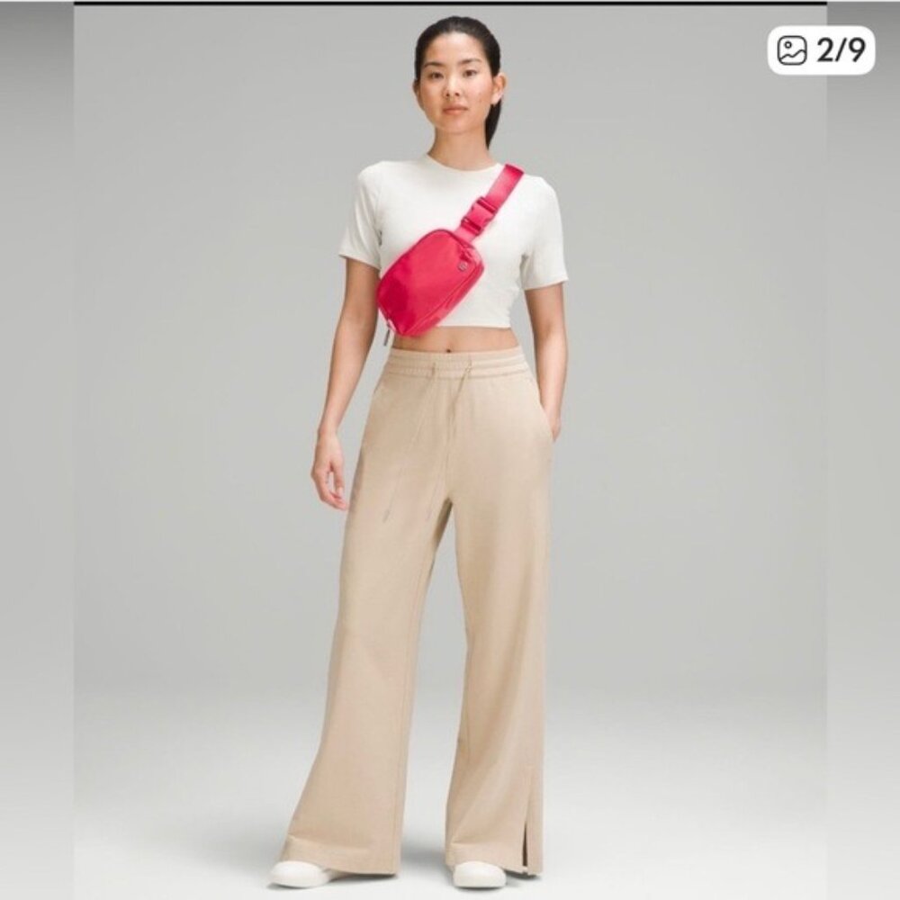 NW0T ❤️ Lululemon Cherry Mist Red Everywhere Belt Bag 1 L - Picture 2 of 9